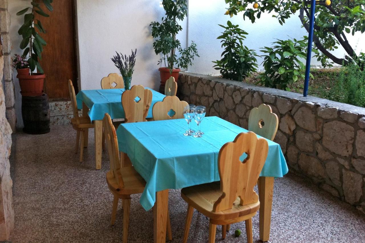 Apartments And Rooms With Parking Space Zavala, Hvar - 128 Jelsa  Exterior photo