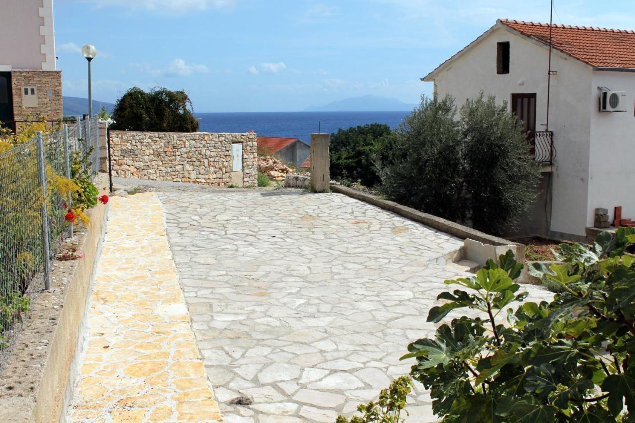 Apartments And Rooms With Parking Space Zavala, Hvar - 128 Jelsa  Exterior photo