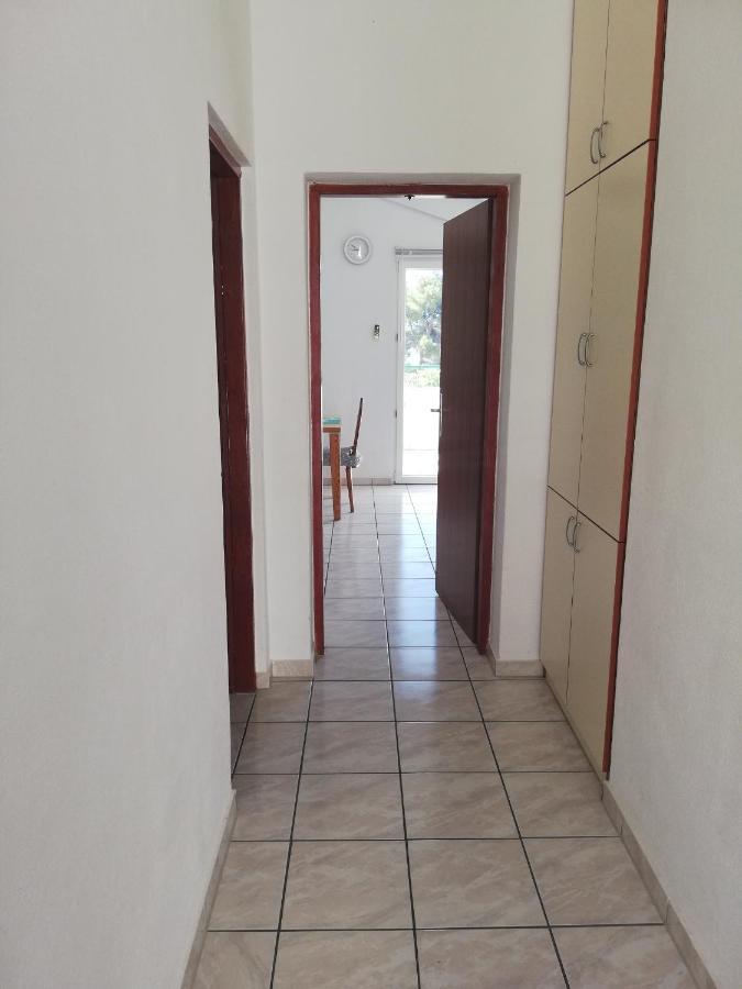 Apartments And Rooms With Parking Space Zavala, Hvar - 128 Jelsa  Exterior photo