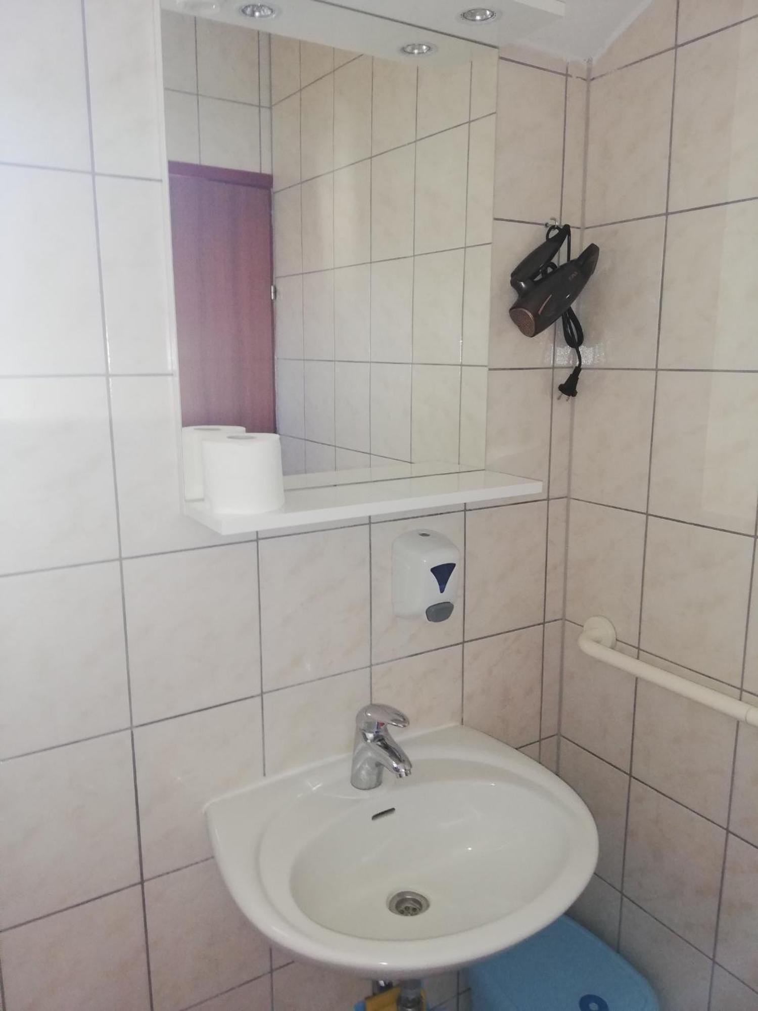 Apartments And Rooms With Parking Space Zavala, Hvar - 128 Jelsa  Room photo